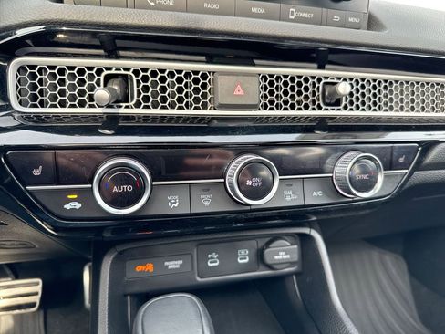 Used 2025 Honda Civic Sport image 16