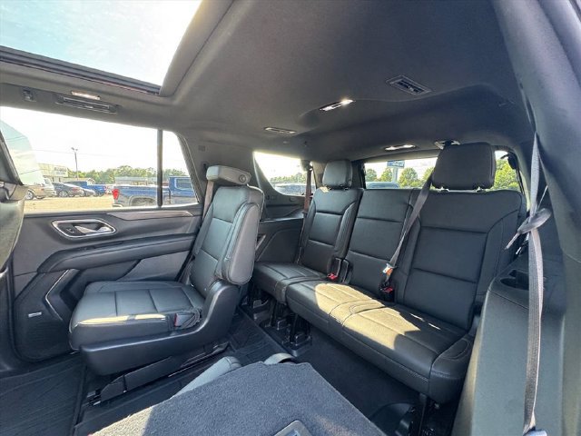 Used 2021 Chevrolet Tahoe Z71 w/ Rear Media and Nav Package AWD/4WD image 14