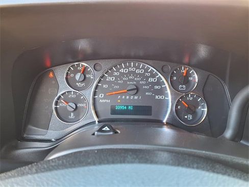 Used 2023 Chevrolet Express 2500 w/ Driver Convenience Package image 19