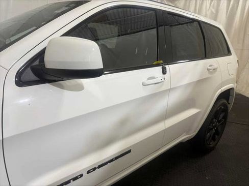 Certified 2021 Jeep Grand Cherokee Laredo X image 6