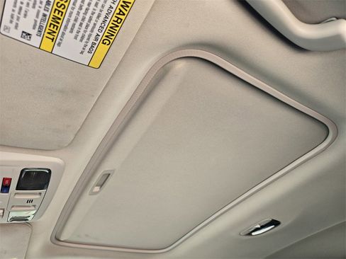 Used 2018 Subaru Outback 2.5i Premium image 27