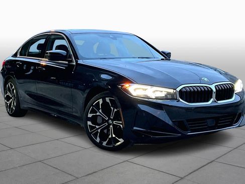 Certified 2025 BMW 330i Sedan image 2