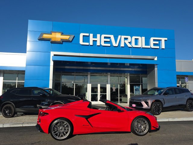 Used 2026 Chevrolet Corvette Z06 w/ Z07 Performance Package RWD image 3