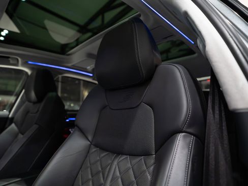 Used 2023 Audi S8 w/ S8 Comfort Plus Package image 19