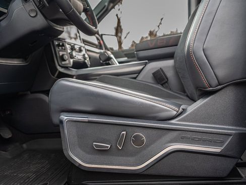 Used 2025 Ford F150 Raptor w/ Equipment Group 803A Raptor R image 43