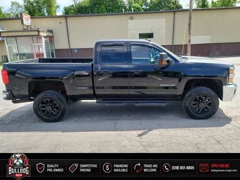 Used 2017 Chevrolet Silverado 2500 LT AWD/4WD image 5