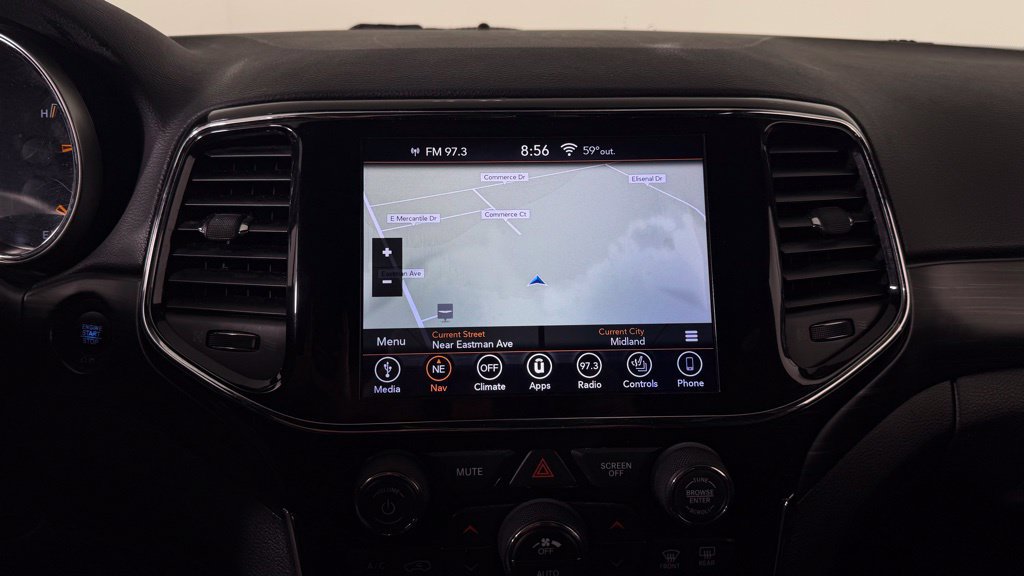 Used 2019 Jeep Grand Cherokee Altitude AWD/4WD image 25