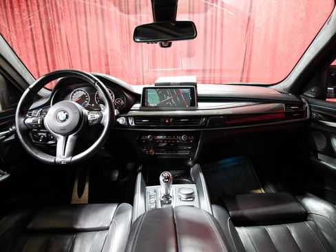 Used 2015 BMW X6 M image 15