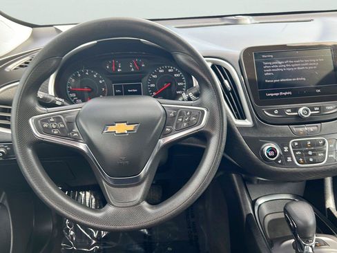Used 2024 Chevrolet Malibu LT FWD image 12