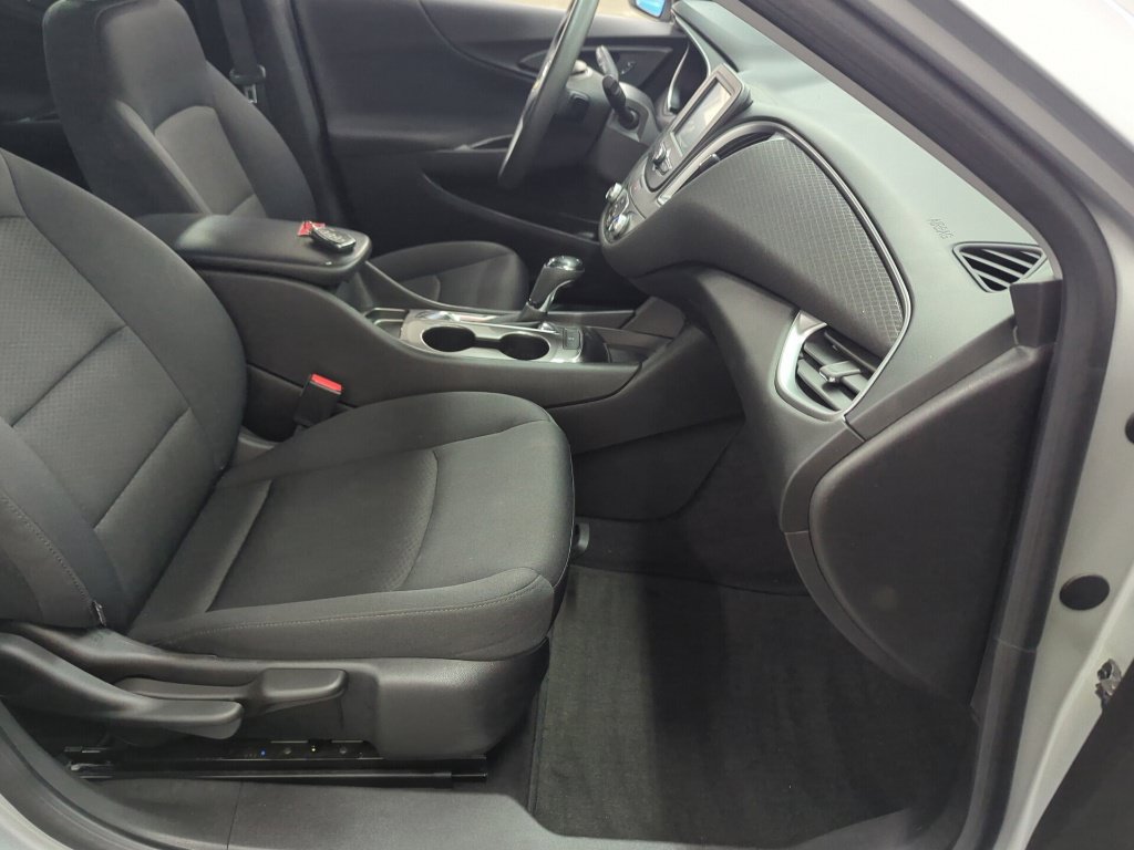 Used 2016 Chevrolet Malibu LS FWD image 30