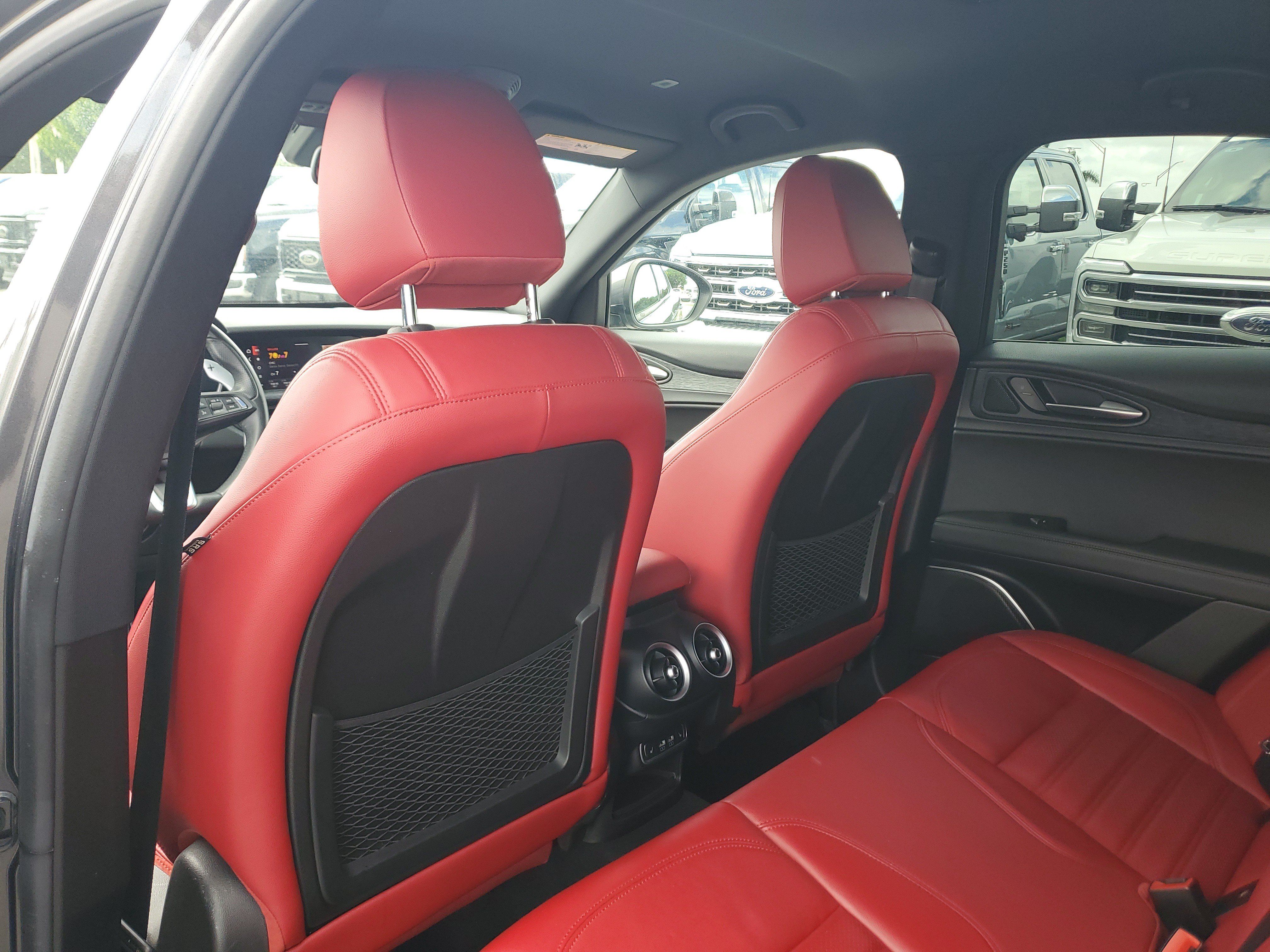 Used 2022 Alfa Romeo Stelvio Sprint AWD/4WD image 13
