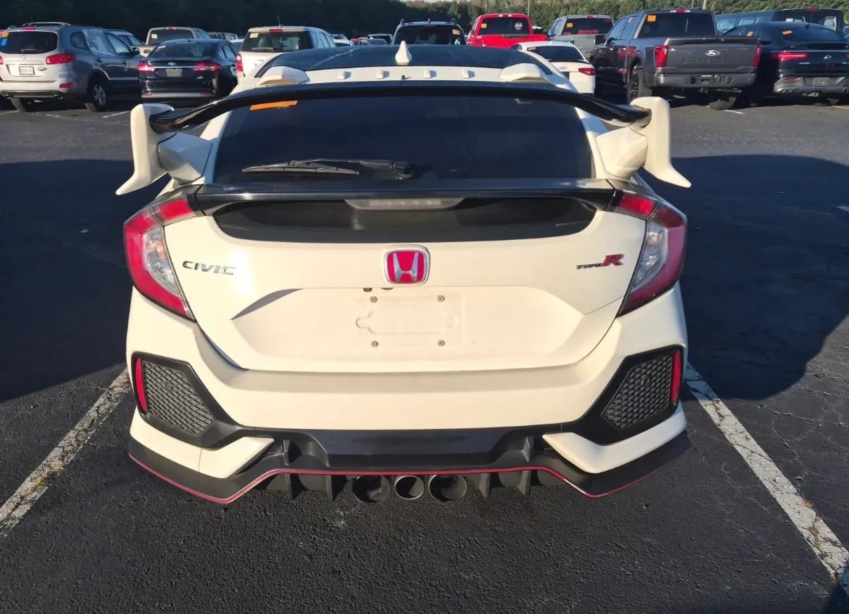 Used 2019 Honda Civic Type R image 5
