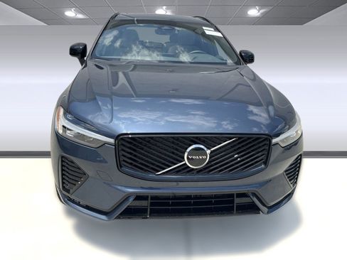 Used 2026 Volvo XC60 B5 Core image 6