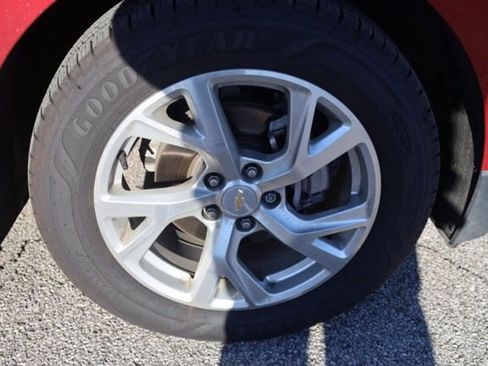 Used 2018 Chevrolet Equinox Premier image 13