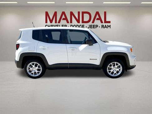 Used 2023 Jeep Renegade Latitude AWD/4WD image 5