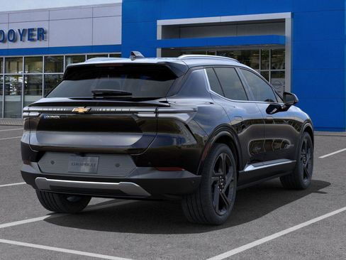 New 2025 Chevrolet Equinox EV LT image 4