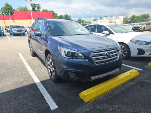 Used 2017 Subaru Outback 2.5i Limited AWD/4WD image 1