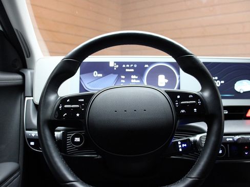 Used 2023 Hyundai Ioniq 5 SEL image 23