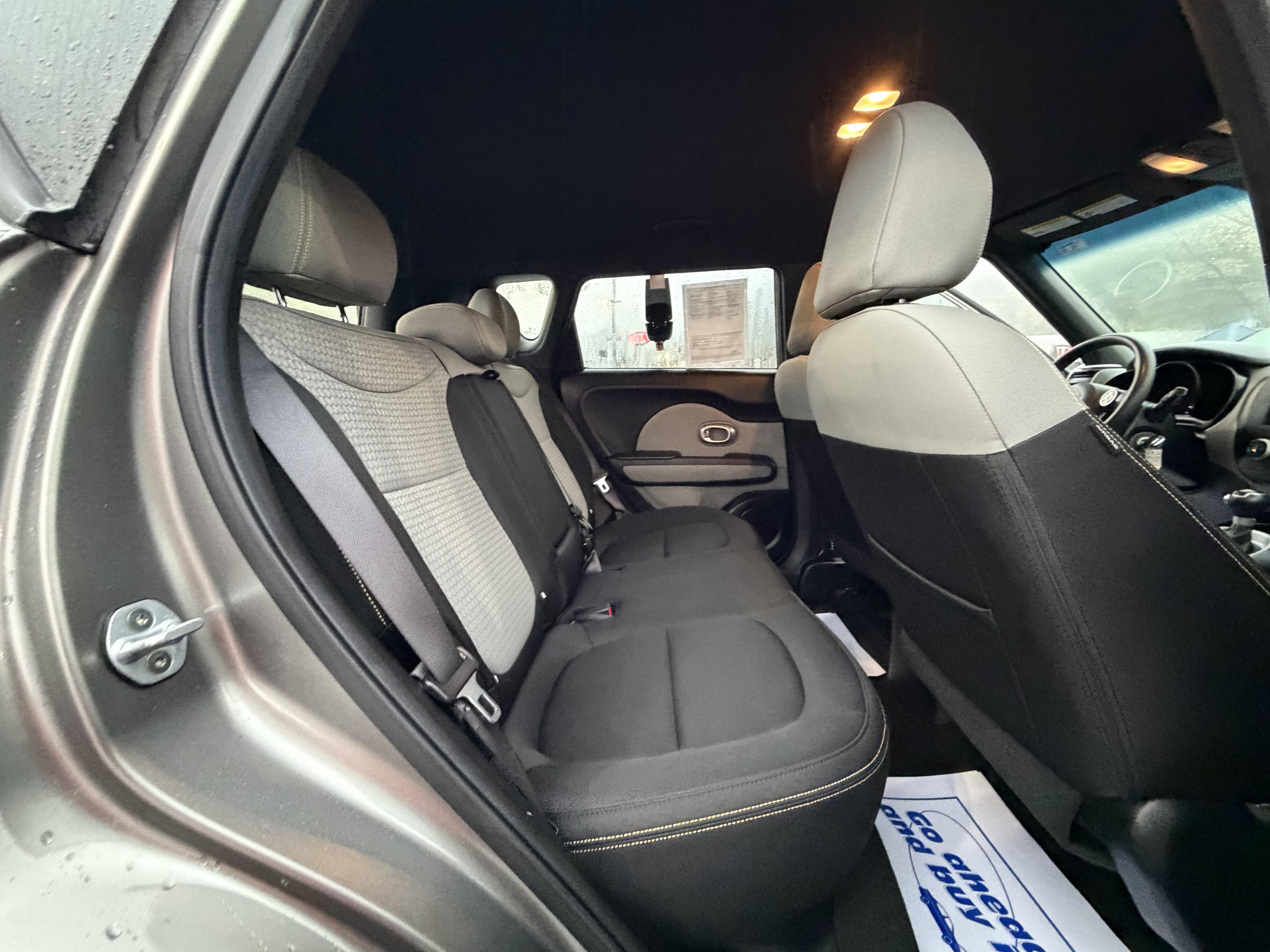 Used 2016 Kia Soul + FWD image 23