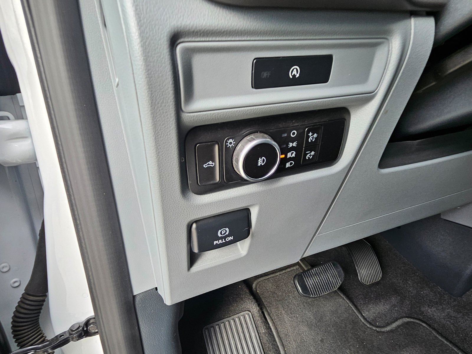 Used 2025 Ford F150 XLT w/ Equipment Group 301A Standard RWD image 22