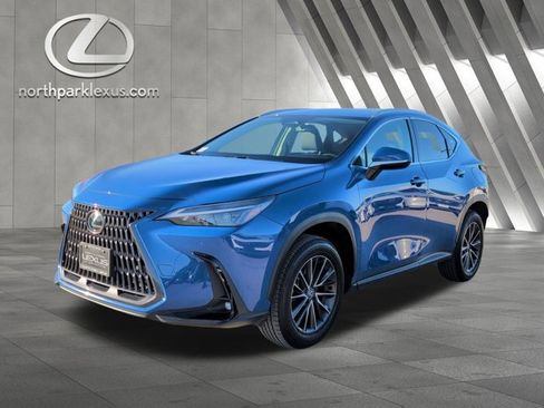 Certified 2025 Lexus NX 250 250 Premium image 3