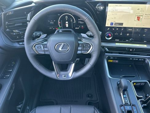 New 2026 Lexus TX 500h AWD image 23