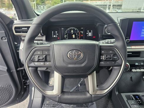 New 2026 Toyota 4Runner SR5 image 26