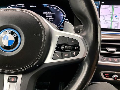 Used 2022 BMW X5 xDrive45e w/ M Sport Package AWD/4WD image 22