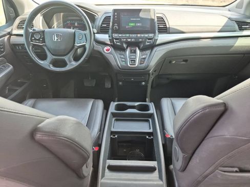 Used 2018 Honda Odyssey Touring image 13