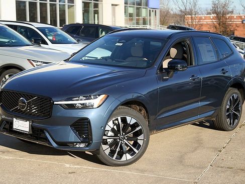 New 2026 Volvo XC60 B5 Plus w/ Climate Package image 2