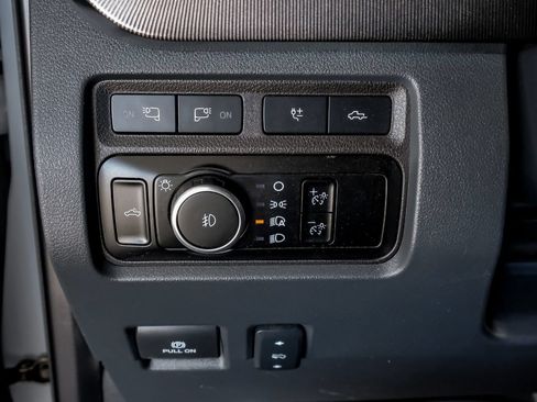 Used 2024 Ford F250 Platinum AWD/4WD image 29