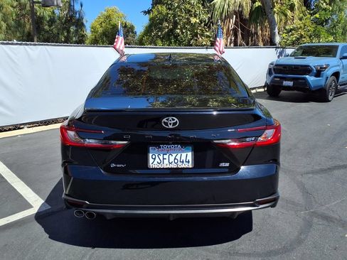 Certified 2025 Toyota Camry SE FWD image 7