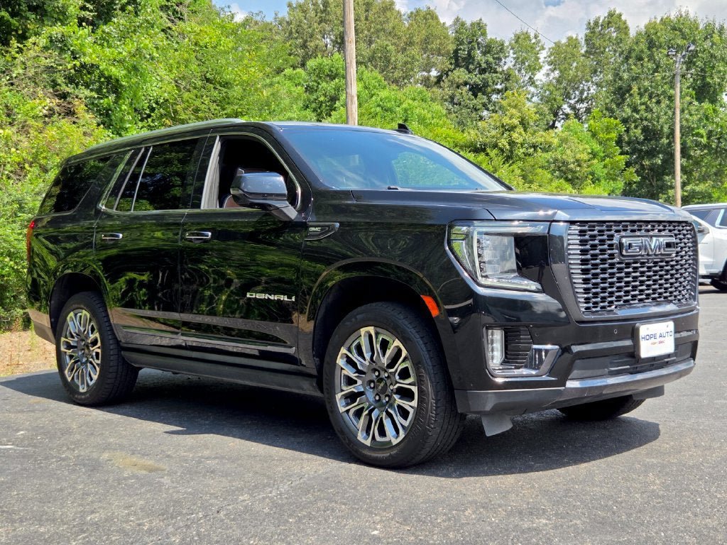 Used 2023 GMC Yukon Denali Ultimate AWD/4WD image 7