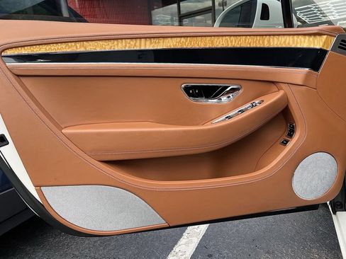 Used 2020 Bentley Continental GT image 25