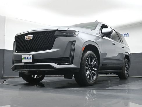 Certified 2024 Cadillac Escalade Sport w/ Touring Package image 6