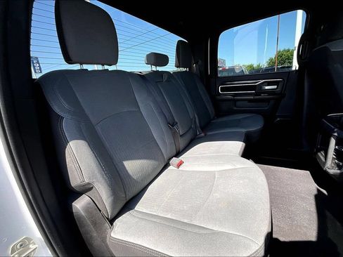 Used 2024 RAM 2500 Big Horn w/ Off Road Package AWD/4WD image 29
