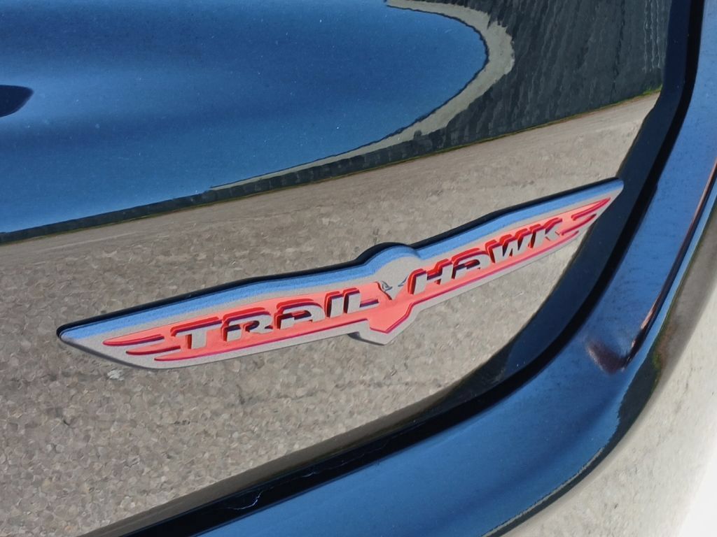 Used 2023 Jeep Compass Trailhawk w/ Trailhawk Elite Group AWD/4WD image 31
