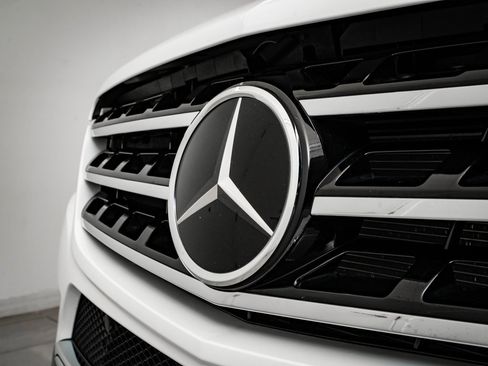 Used 2015 Mercedes-Benz ML 400 4MATIC image 3