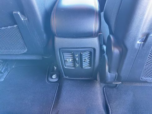 Used 2023 Dodge Durango GT image 30