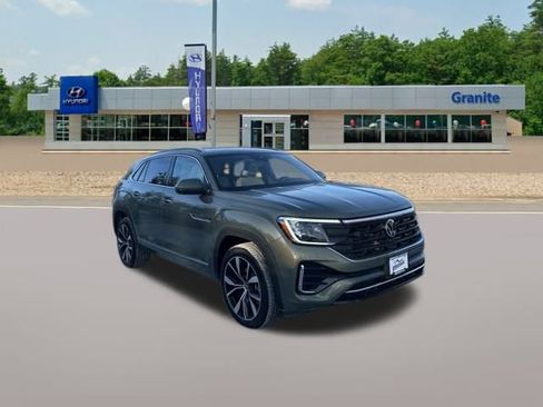 Used 2025 Volkswagen Atlas Cross Sport SEL Premium R-Line image 4