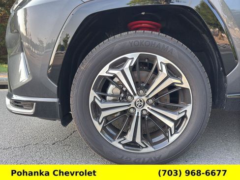 Used 2024 Toyota RAV4 XSE w/ Weather Package AWD/4WD image 28