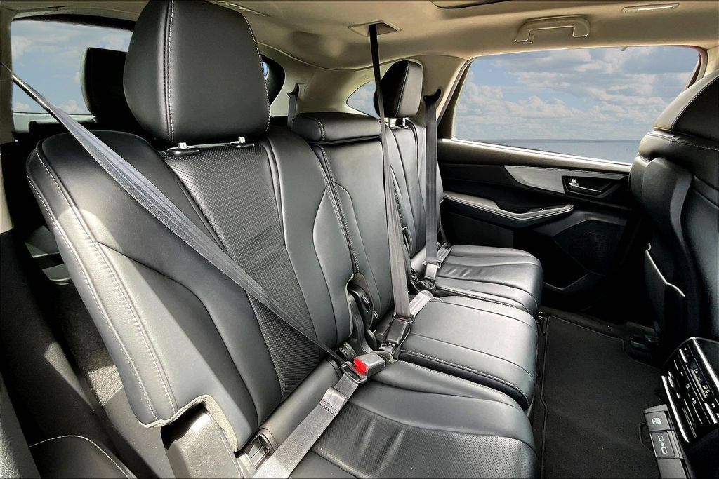 Used 2023 Acura MDX w/ Technology Package FWD image 25