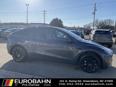 Used 2023 Tesla Model Y Long Range image 28