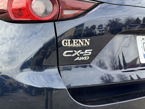 Used 2019 MAZDA CX-5 Touring image 11