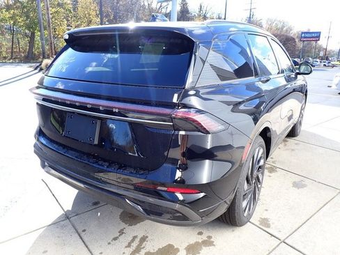 New 2026 Lincoln Nautilus Reserve w/ Jet Appearance Package image 6