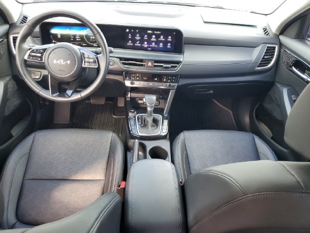 Certified 2025 Kia Seltos EX w/ EX Sunroof Package FWD image 22