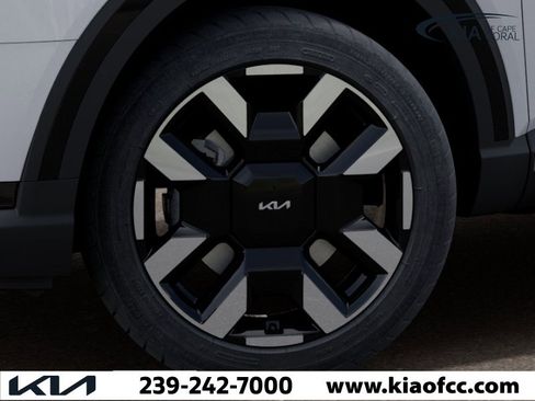 New 2027 Kia Telluride S w/ Towing Package FWD image 9