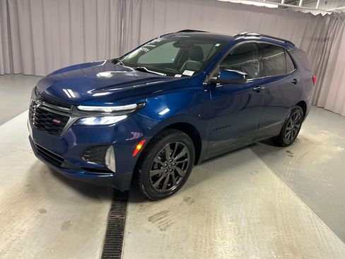 Used 2022 Chevrolet Equinox RS image 3