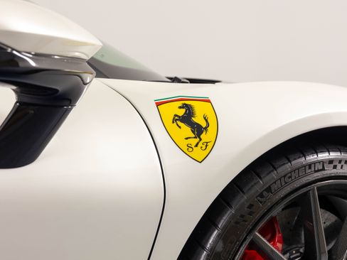 Used 2025 Ferrari SF90 Spider AWD/4WD image 28