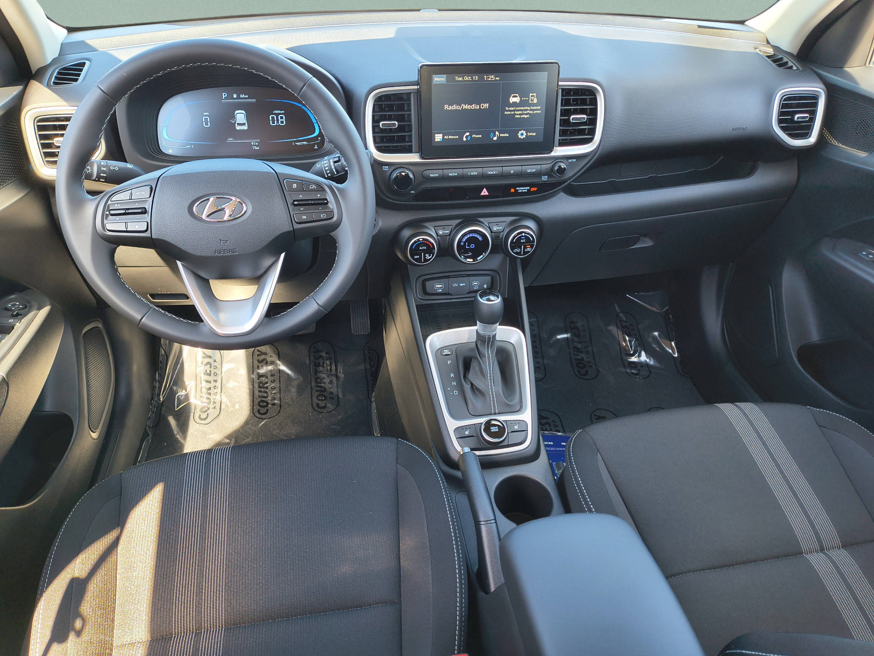 New 2026 Hyundai Venue SEL FWD image 10